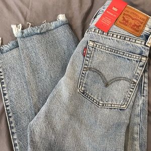 Wedgie fit high waisted vintage Levi’s jeans